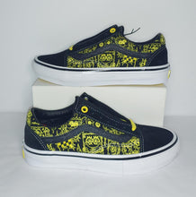 Load image into Gallery viewer, Limited edition spongebob X vans black low tops
